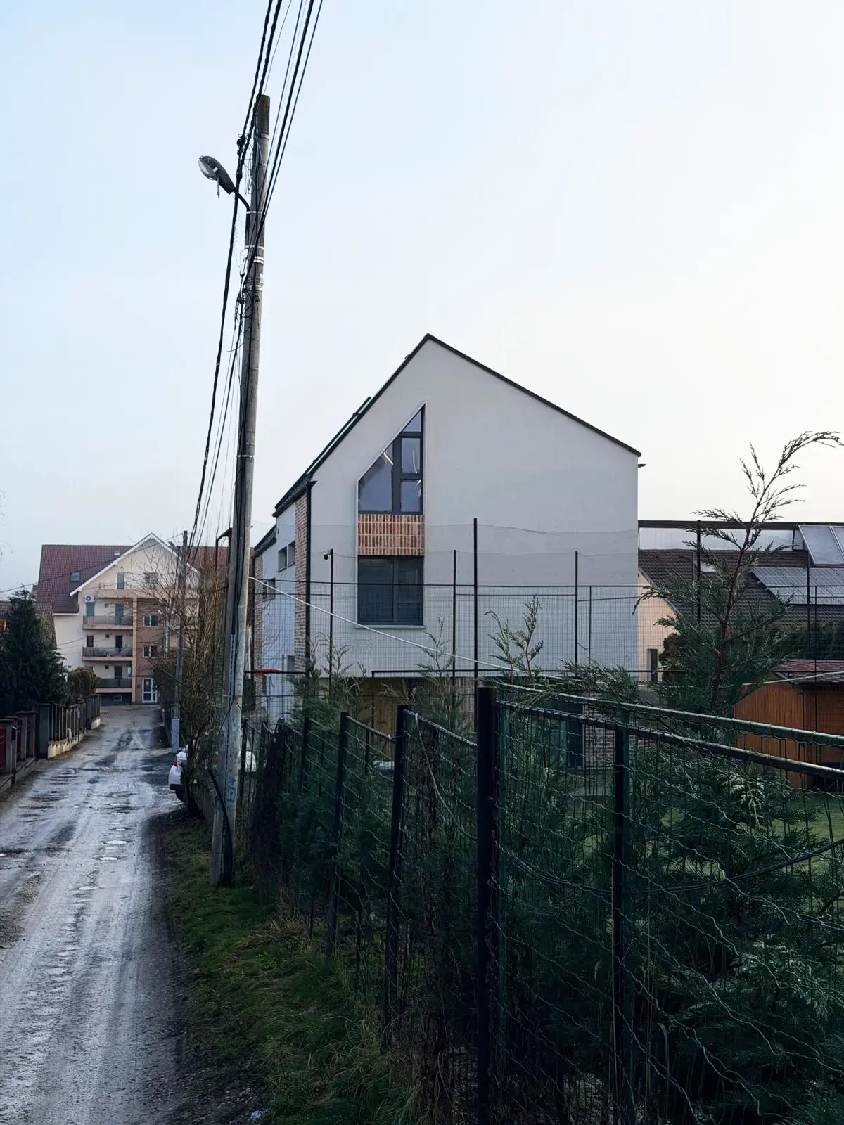 House T — 12