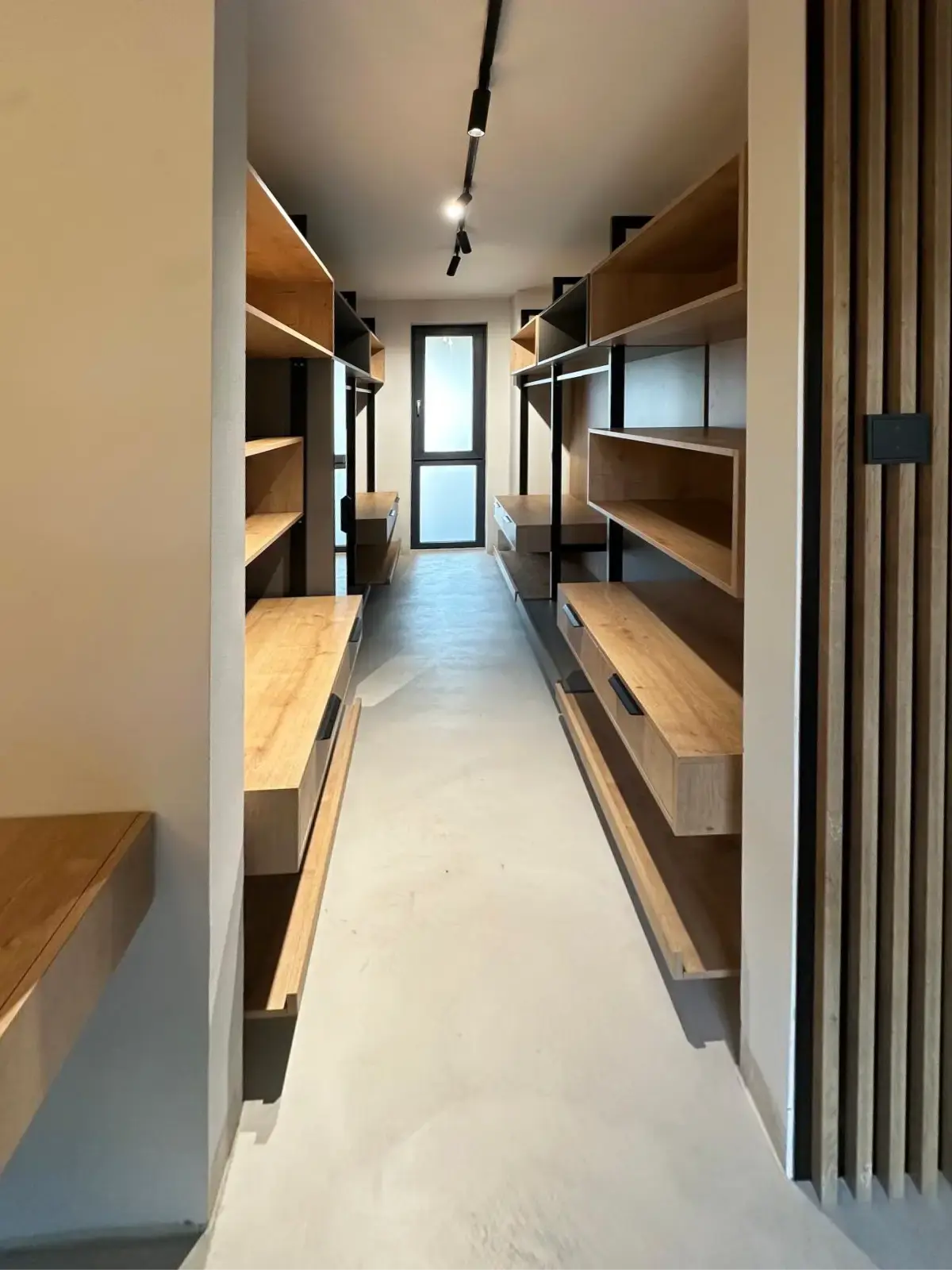 Interior Design - House F — 12